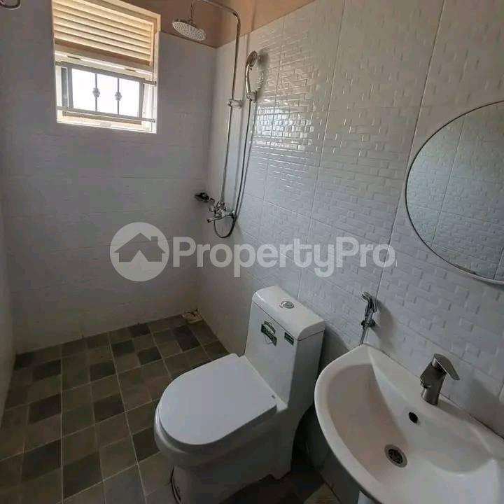 2 bedroom Apartment Block Apartment for rent kisaasi road Kisaasi Kampala Central - 4
