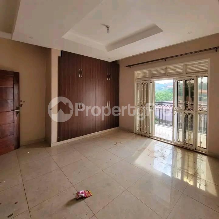 2 bedroom Apartment Block Apartment for rent kisaasi road Kisaasi Kampala Central - 5