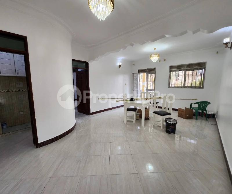2 bedroom Apartment Block Apartment for rent kulambilo road Kampala Central - 7