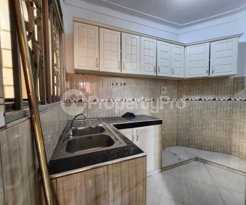 2 bedroom Apartment Block Apartment for rent kulambilo road Kampala Central - 8