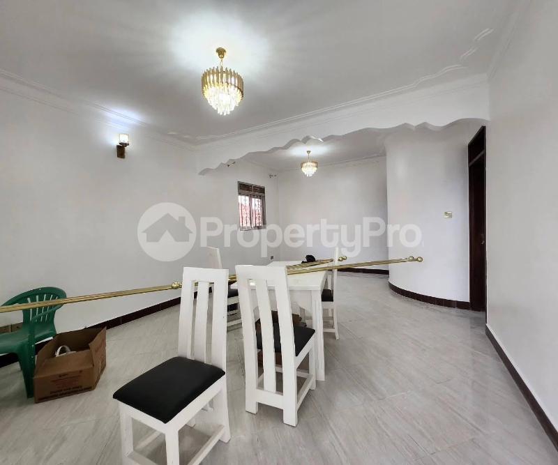 2 bedroom Apartment Block Apartment for rent kulambilo road Kampala Central - 6