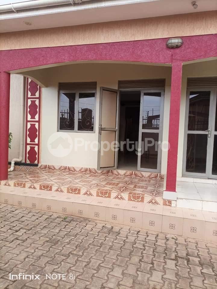 2 bedroom Bungalow Apartment for rent kisaasi road Kampala Central - 4