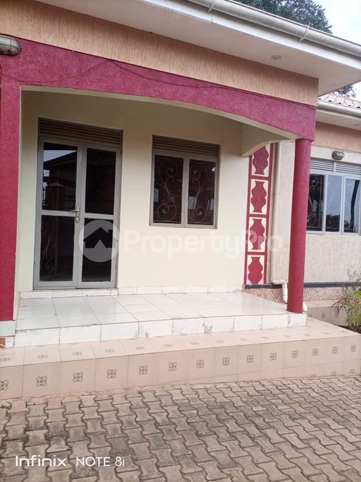 2 bedroom Bungalow Apartment for rent kisaasi road Kampala Central - 5