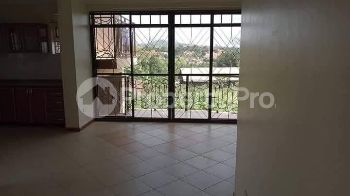 2 bedroom Apartment Block Apartment for rent namugongo road Wakiso Central - 4