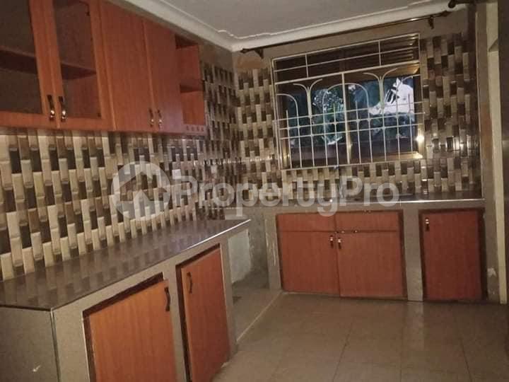 2 bedroom Apartment Block Apartment for rent namugongo road Wakiso Central - 10