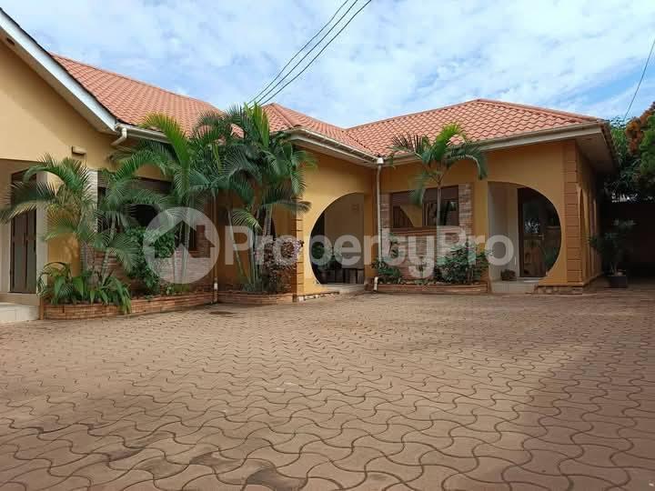 1 bedroom mini flat  Apartment Block Apartment for rent namugongo road Wakiso Central - 1