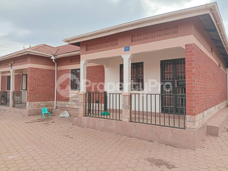 2 bedroom Apartment Block Apartment for rent Bweyogerere road Wakiso Central - 1