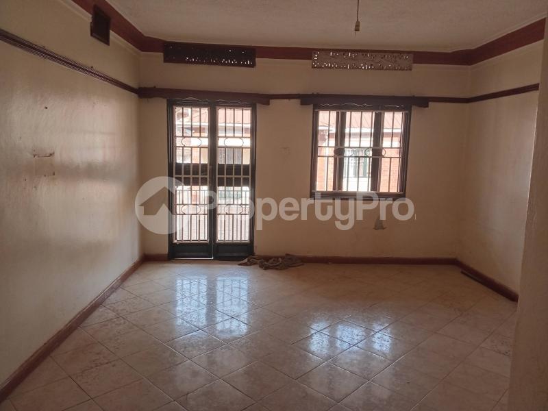 2 bedroom Apartment Block Apartment for rent Bweyogerere road Wakiso Central - 3