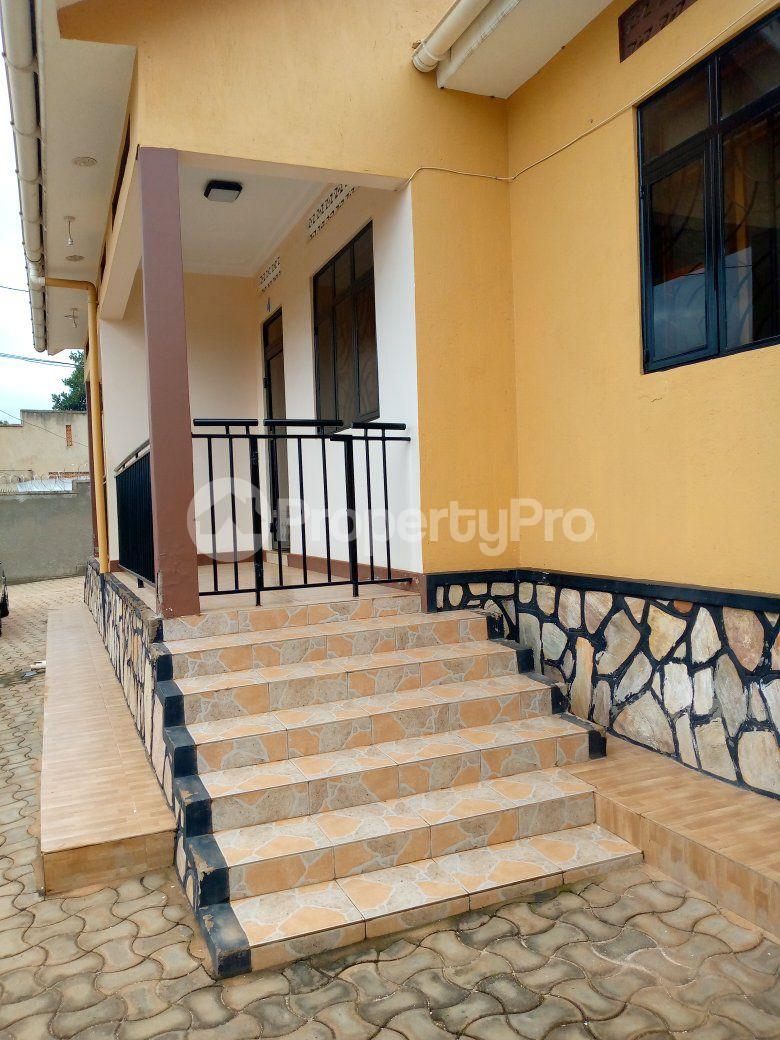 2 bedroom Bungalow Apartment for rent gayaza road Gayaza Wakiso Central - 5