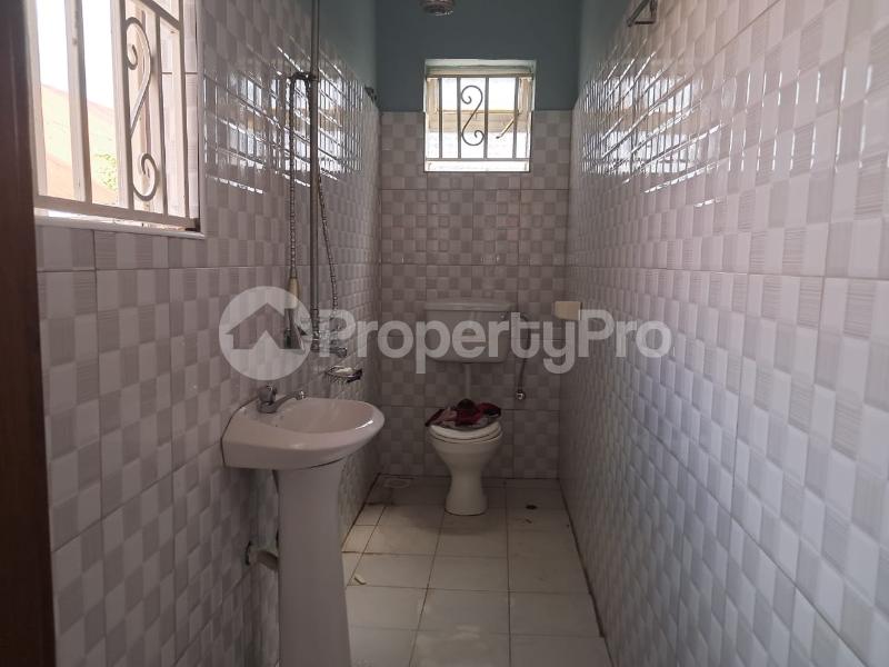 2 bedroom Bungalow Apartment for rent Kulambilo road Kampala Central - 12