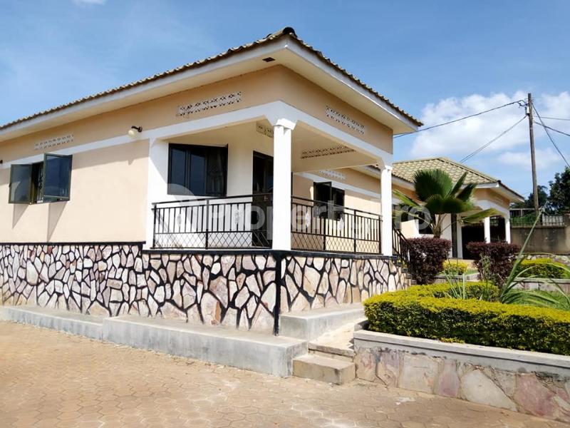 1 bedroom mini flat  Bungalow Apartment for rent namugongo road Wakiso Central - 1