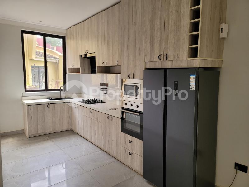 3 bedroom Apartment Block Apartment for rent kyanja road Wakiso Central - 5