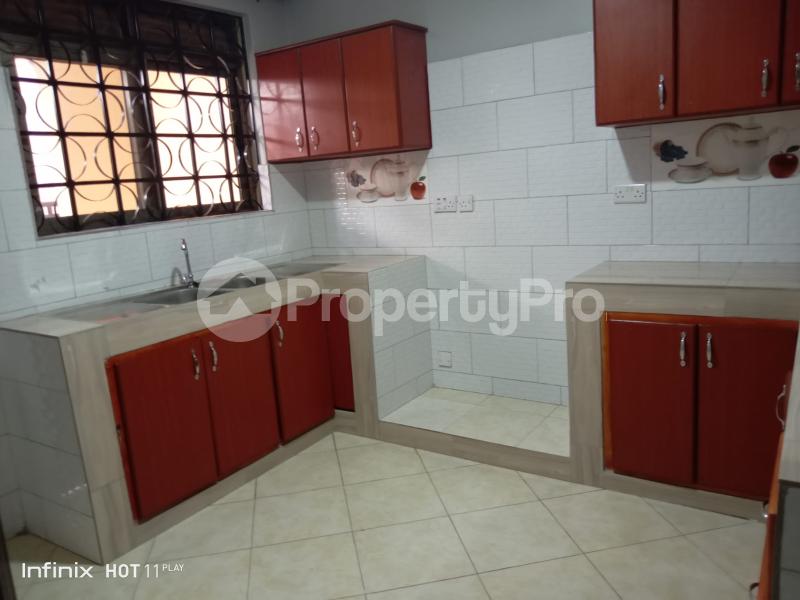 3 bedroom Apartment Block Apartment for rent kyanja road Kampala Central - 4