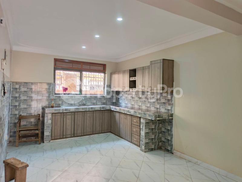 3 bedroom Apartment Block Apartment for rent naalya road Port Bell Kampala Central - 3
