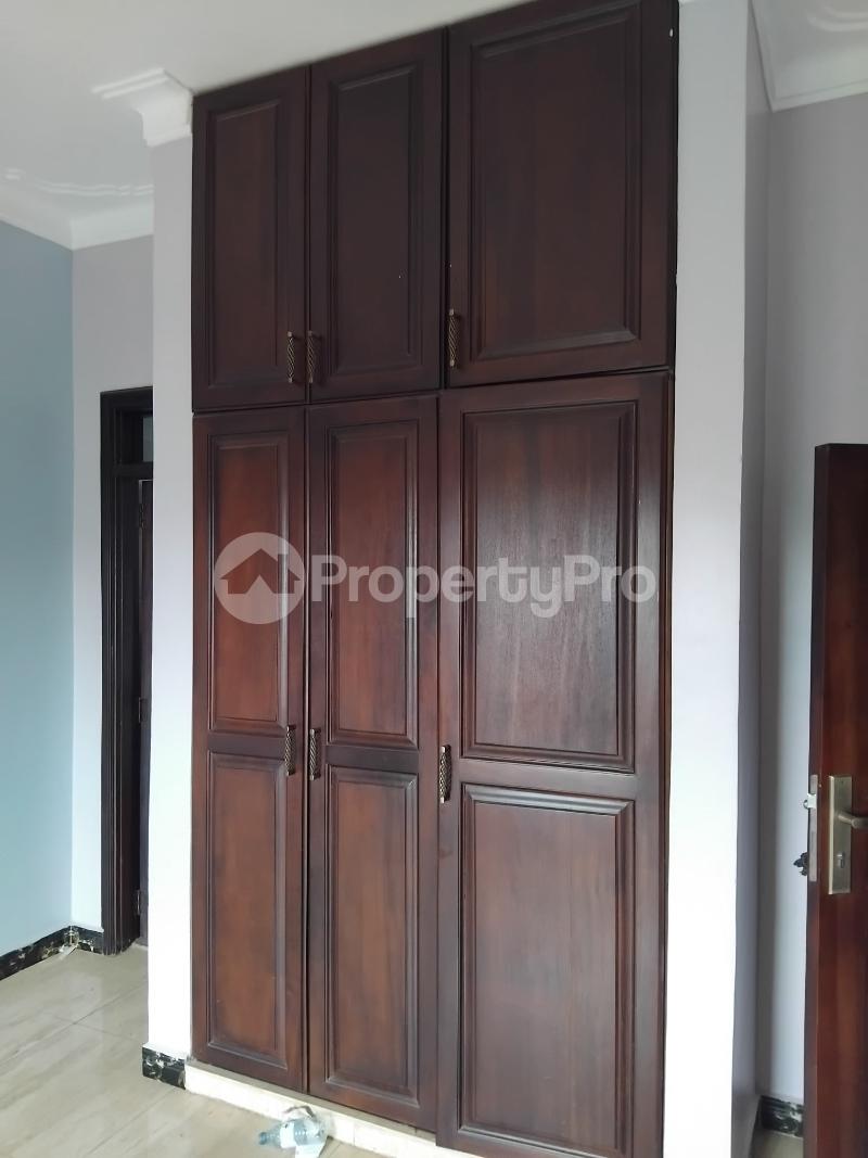 3 bedroom Apartment Block Apartment for rent kira road Kira Wakiso Central - 4