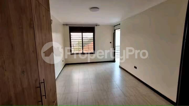 3 bedroom Apartment Block Apartment for rent kira road Kira Wakiso Central - 10