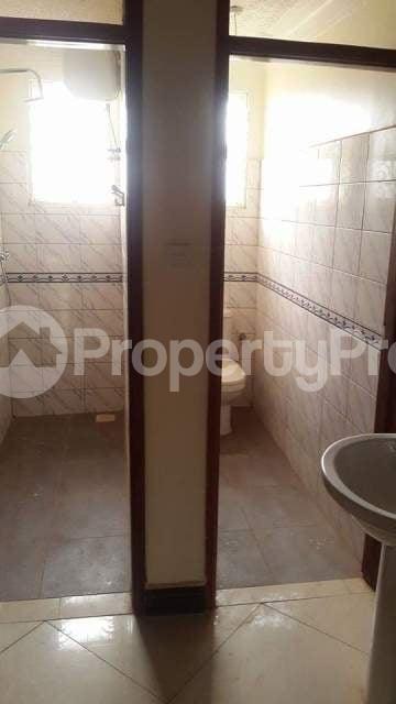 1 bedroom mini flat  Bungalow Apartment for rent kiwaatule road Wakiso Central - 6