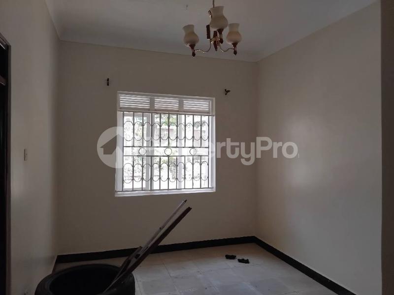3 bedroom Bungalow Apartment for rent najjera road Wakiso Central - 8