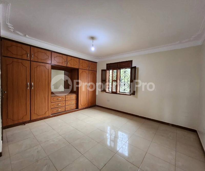 5 bedroom Apartment Block Apartment for rent kyanja road Kampala Central - 9