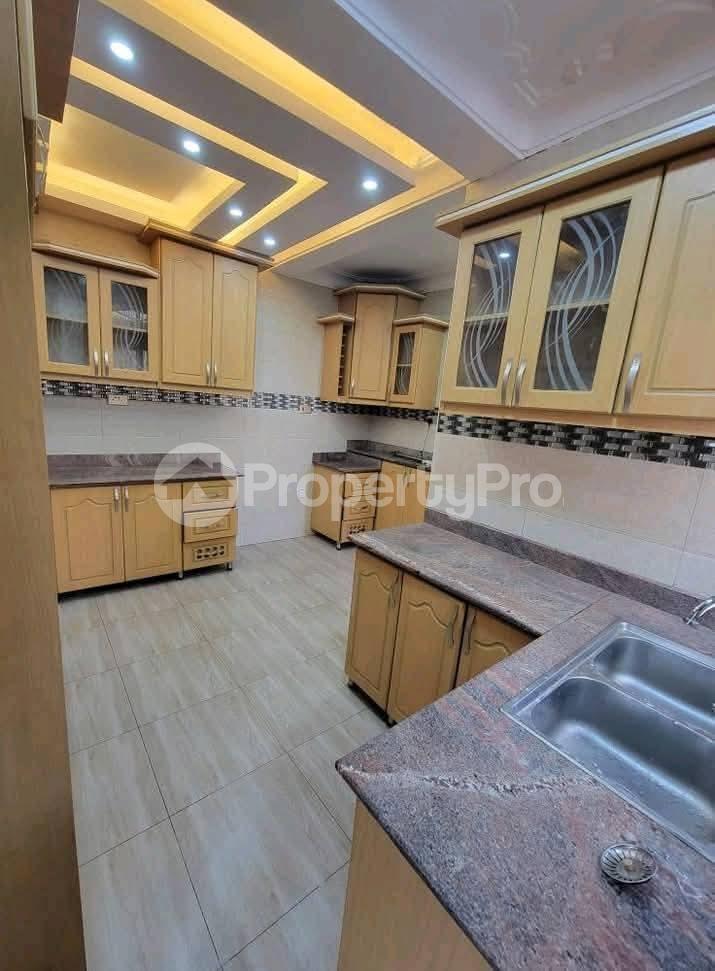 5 bedroom Bungalow Apartment for rent Kireka road  Kampala Central - 0