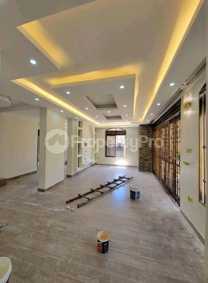 5 bedroom Bungalow Apartment for rent Kireka road  Kampala Central - 3
