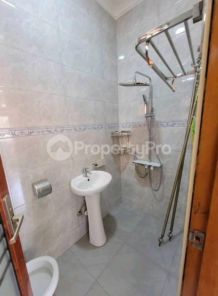 5 bedroom Bungalow Apartment for rent Kireka road  Kampala Central - 2