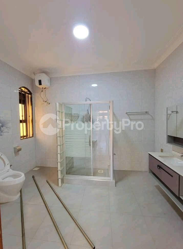 5 bedroom Bungalow Apartment for rent Kireka road  Kampala Central - 1