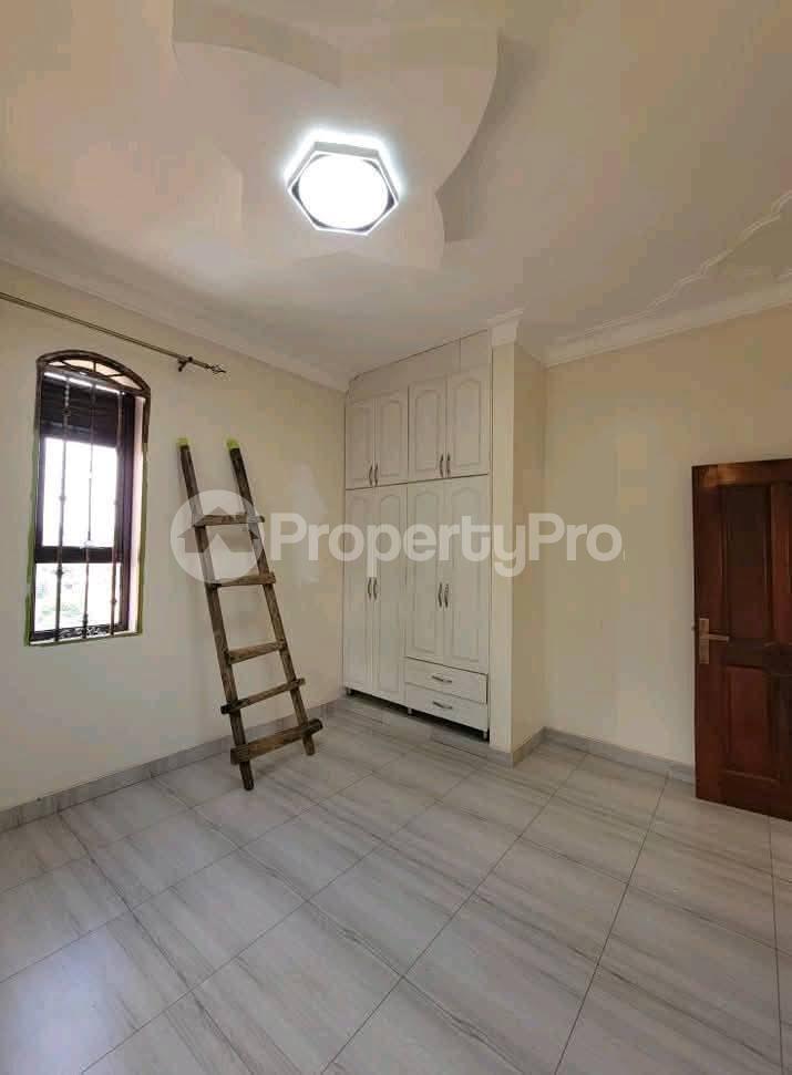 5 bedroom Bungalow Apartment for rent Kireka road  Kampala Central - 10