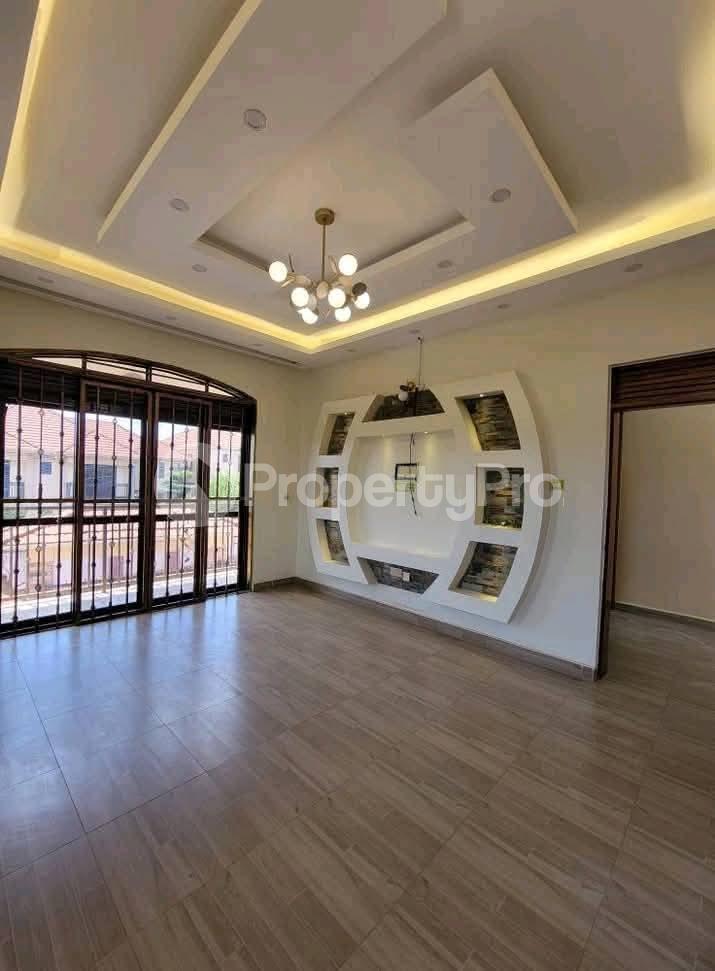 5 bedroom Bungalow Apartment for rent Kireka road  Kampala Central - 7