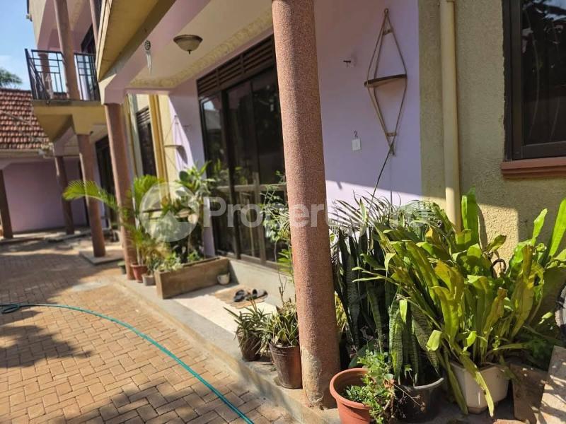 3 bedroom Apartment Block Apartment for rent naalya road Kampala Central - 5