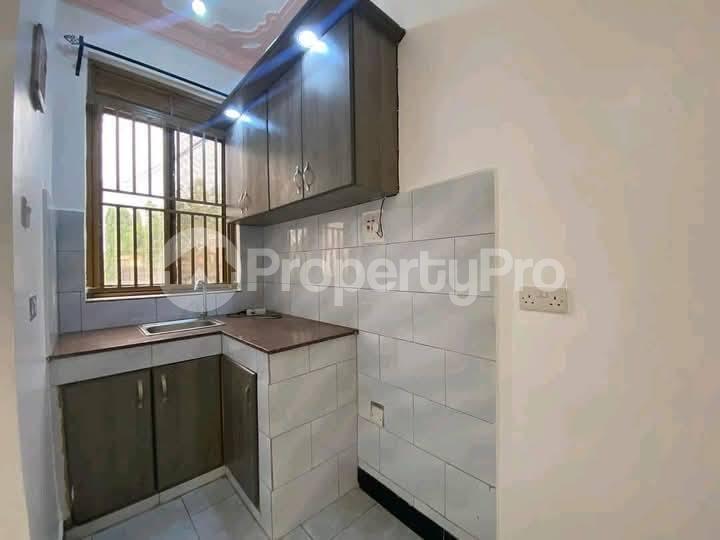 1 bedroom mini flat  Apartment Block Apartment for rent naalya road Kampala Central - 4