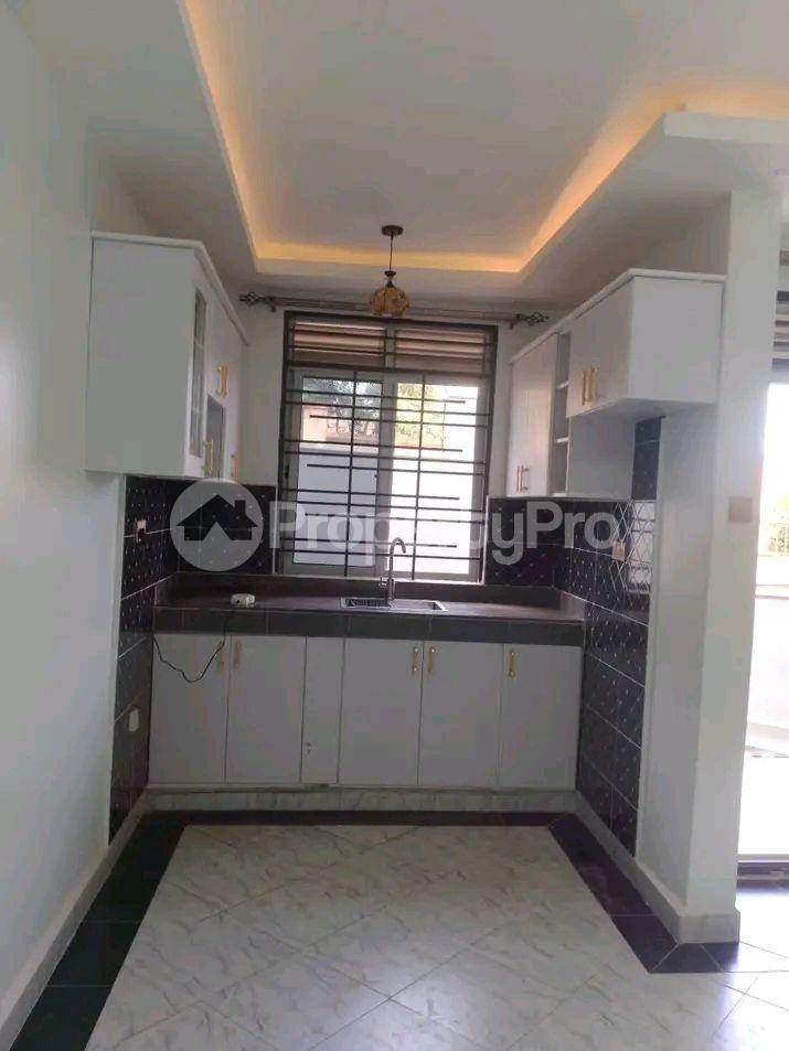 1 bedroom mini flat  Apartment Block Apartment for rent naalya road Kampala Central - 2