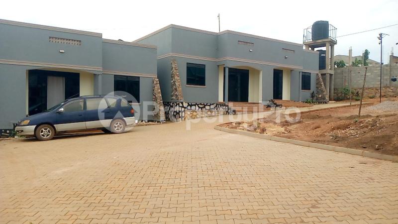 2 bedroom Apartment Block Apartment for rent gayaza road Gayaza Wakiso Central - 5