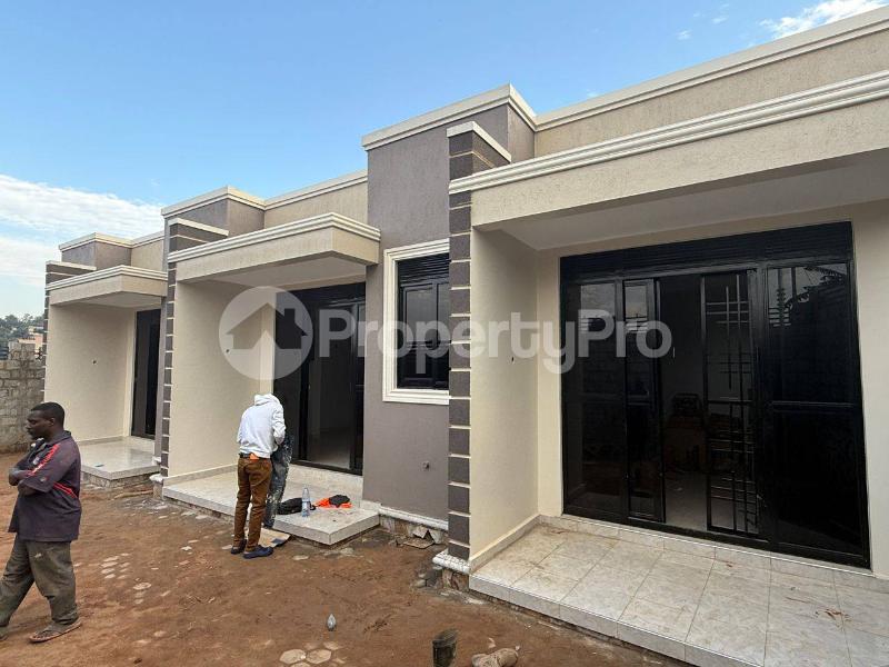 1 bedroom mini flat  Bungalow Apartment for rent kasangati road Wakiso Central - 2