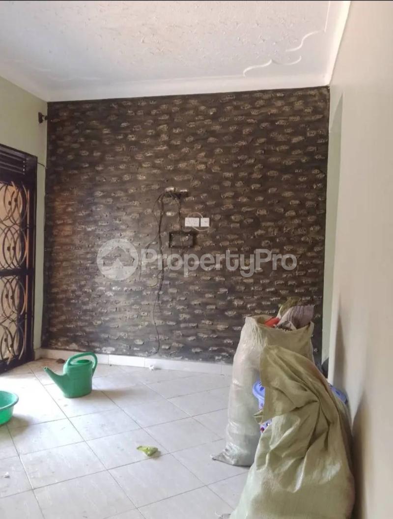 1 bedroom mini flat  Bungalow Apartment for rent namugongo road Wakiso Central - 5