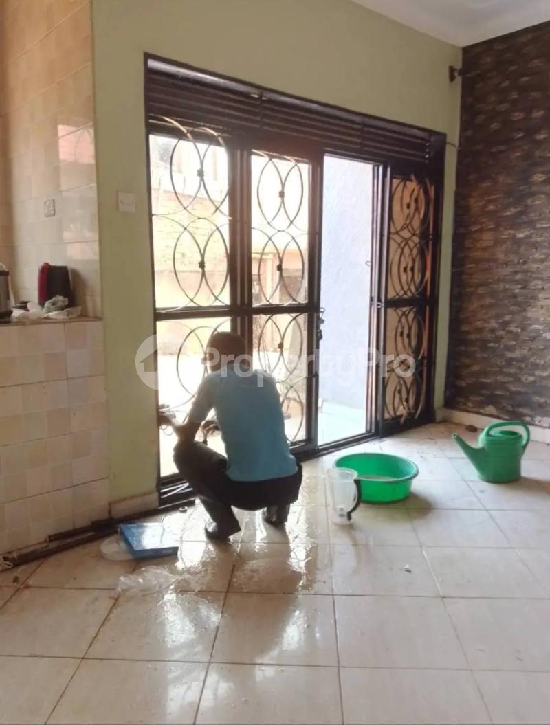 1 bedroom mini flat  Bungalow Apartment for rent namugongo road Wakiso Central - 0