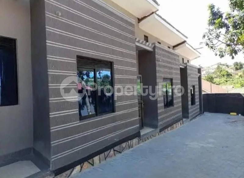 1 bedroom mini flat  Bungalow Apartment for rent mbalwa road Wakiso Central - 4