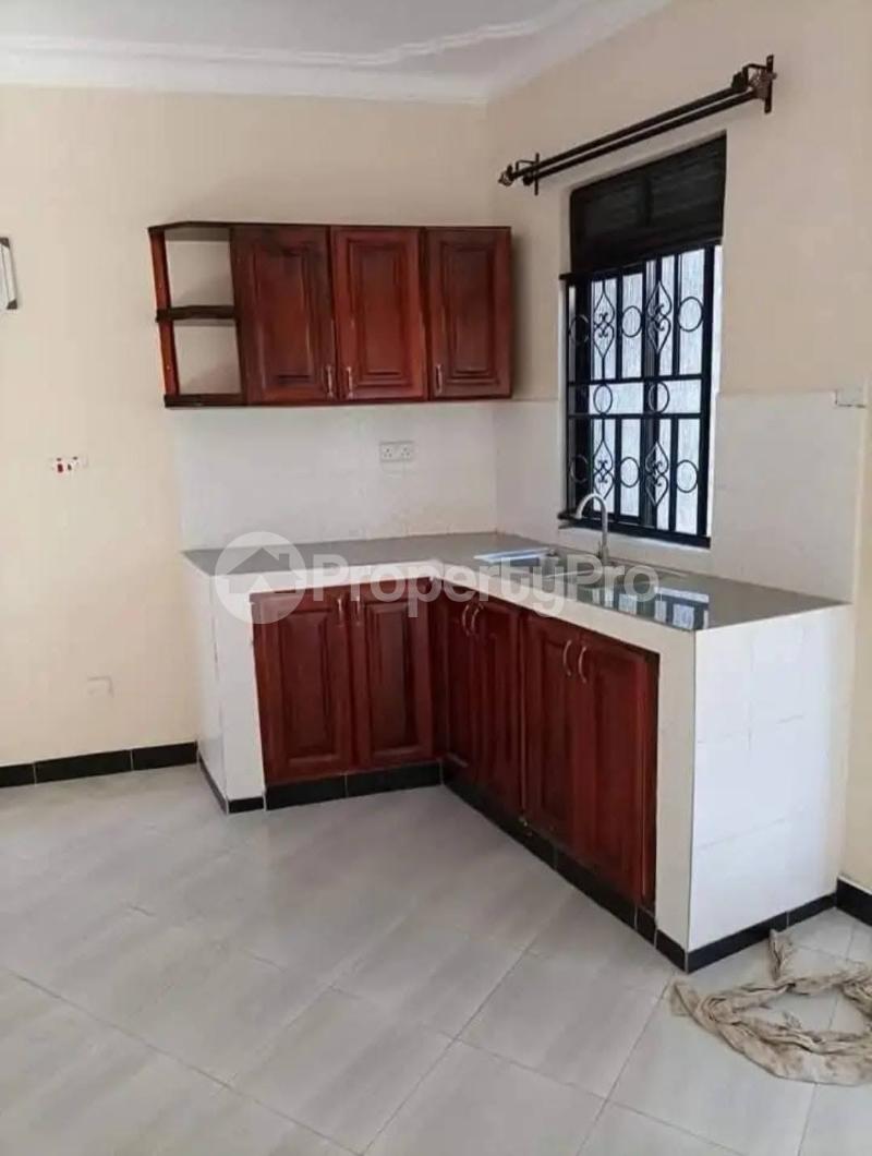 1 bedroom mini flat  Bungalow Apartment for rent mbalwa road Wakiso Central - 1