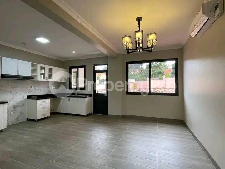 1 bedroom mini flat  Apartment Block Apartment for rent Naguru road Kampala Central - 4