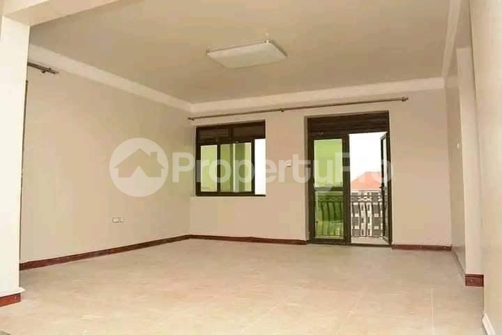 2 bedroom Apartment Block Apartment for rent kiwaatule road Wakiso Central - 6