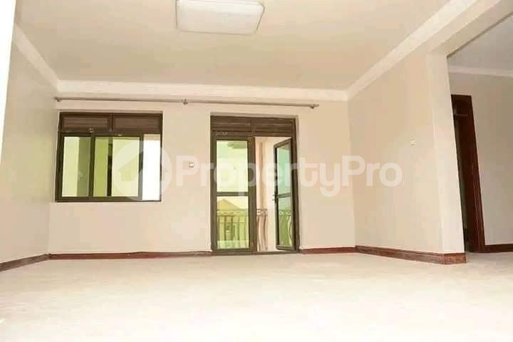 2 bedroom Apartment Block Apartment for rent kiwaatule road Wakiso Central - 8