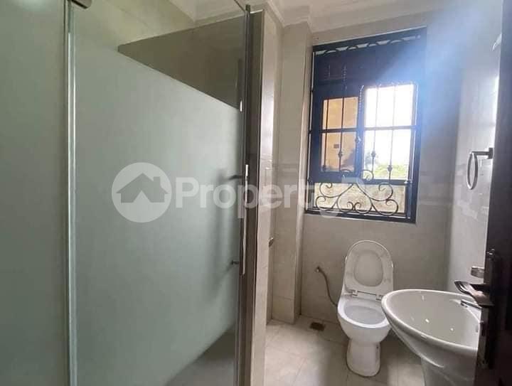 2 bedroom Apartment Block Apartment for rent bugoloobi road Kampala Central - 7