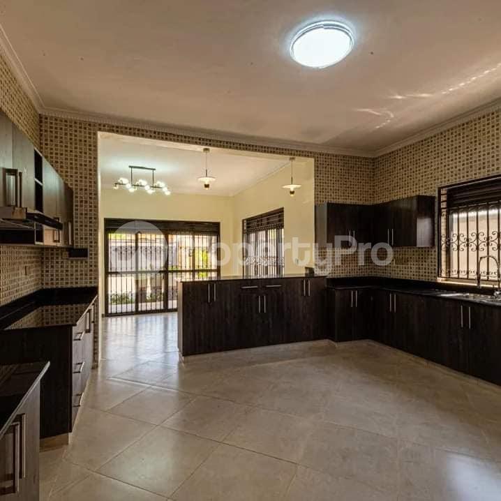 2 bedroom Apartment Block Apartment for rent kyanja road Kampala Central - 2