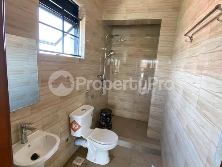 3 bedroom Apartment Block Apartment for rent kulambilo road Kampala Central - 8