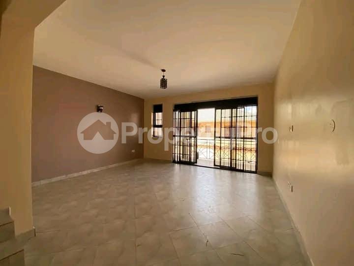 3 bedroom Apartment Block Apartment for rent kulambilo road Kampala Central - 2