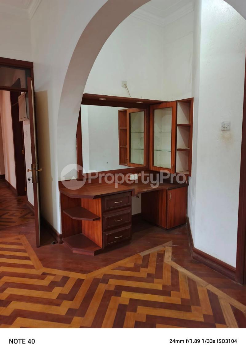 3 bedroom Bungalow Apartment for rent naguru road Kampala Central - 8