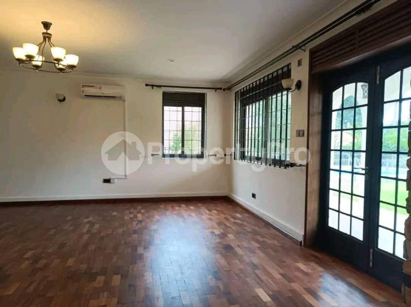 5 bedroom Apartment Block Apartment for rent naguru road Kampala Central - 11