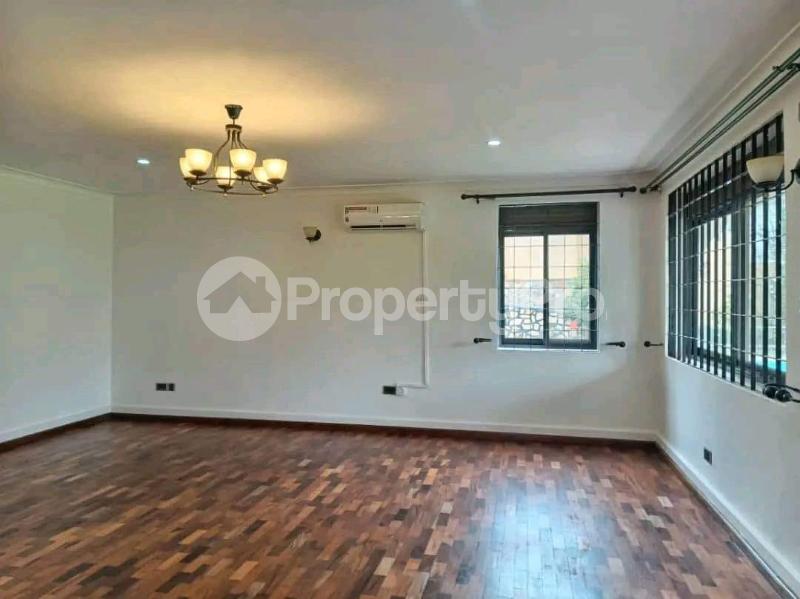5 bedroom Apartment Block Apartment for rent naguru road Kampala Central - 10