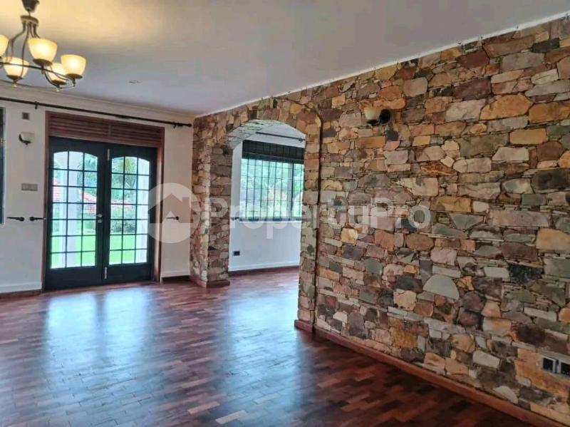 5 bedroom Apartment Block Apartment for rent naguru road Kampala Central - 20