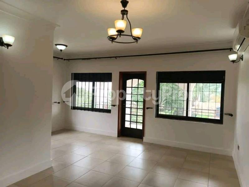 5 bedroom Apartment Block Apartment for rent naguru road Kampala Central - 18